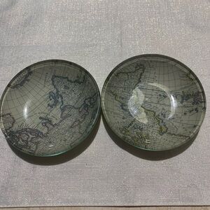 Scott potter Vintage World Map Glass Plates